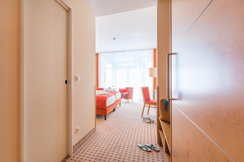 Park-Hotel Huebner 로스토크 외부 사진